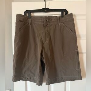 Men’s Kuhl Shorts 38